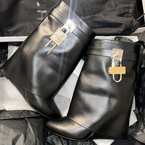 Givenchy shark lock boot